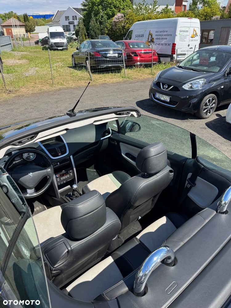 Peugeot 207 CC - 11