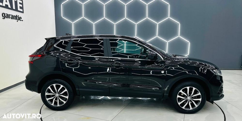 Nissan Qashqai 1.6 DCI Xtronic N-Connecta - 33