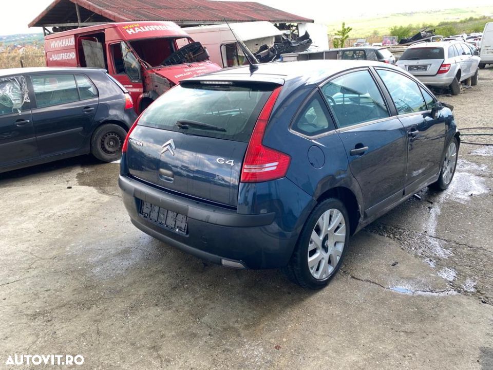 Dezmembrez piese Citroen C4 2010 - 1
