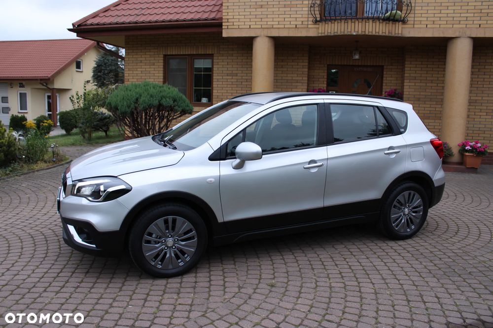 Suzuki SX4 S-Cross 1.4 SHVS Comfort Plus - 4