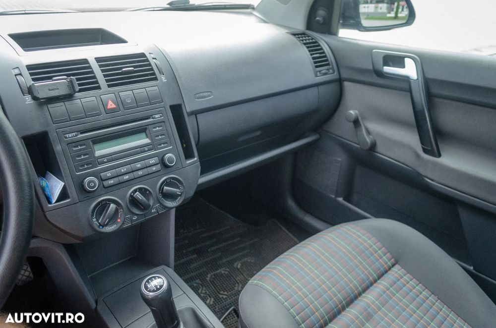 Volkswagen Polo - 16