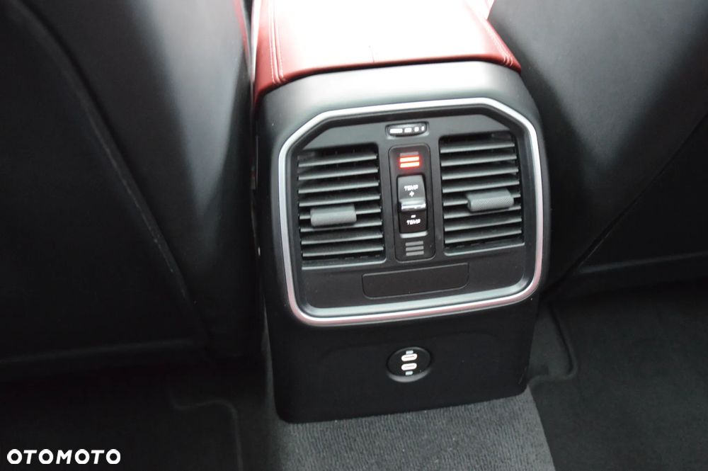 Porsche Macan T - 21