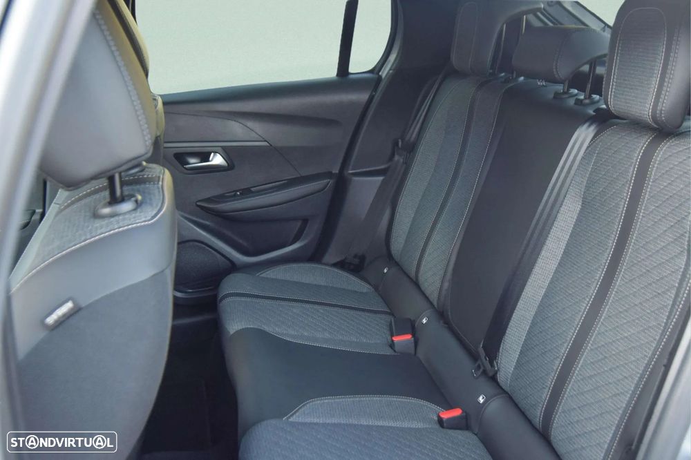 Peugeot 208 1.2 Hybrid Allure e-DCS6 - 16