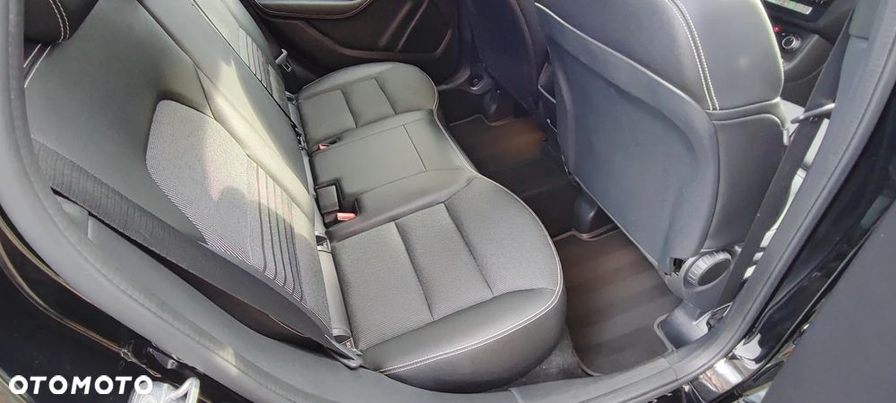 Mercedes-Benz Klasa B 200 7G-DCT Style - 17