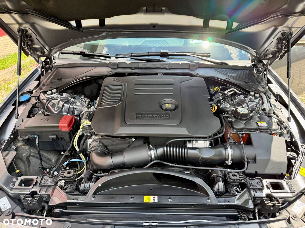 Jaguar XF 2.0 D200 S - 18