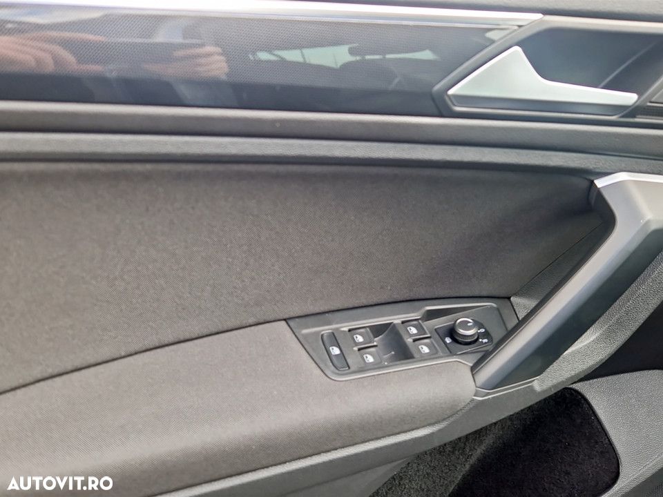 Volkswagen Tiguan 2.0 TDI SCR DSG 4Motion Life - 17