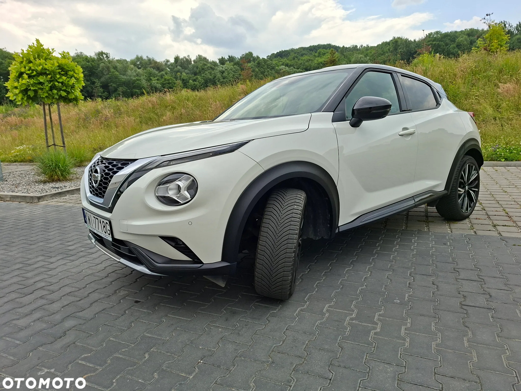 Nissan Juke 1.0 DIG-T N-Design DCT - 4