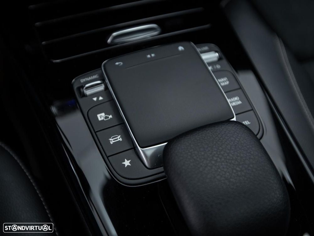 Mercedes-Benz CLA 250 e Shooting Brake AMG Line - 31