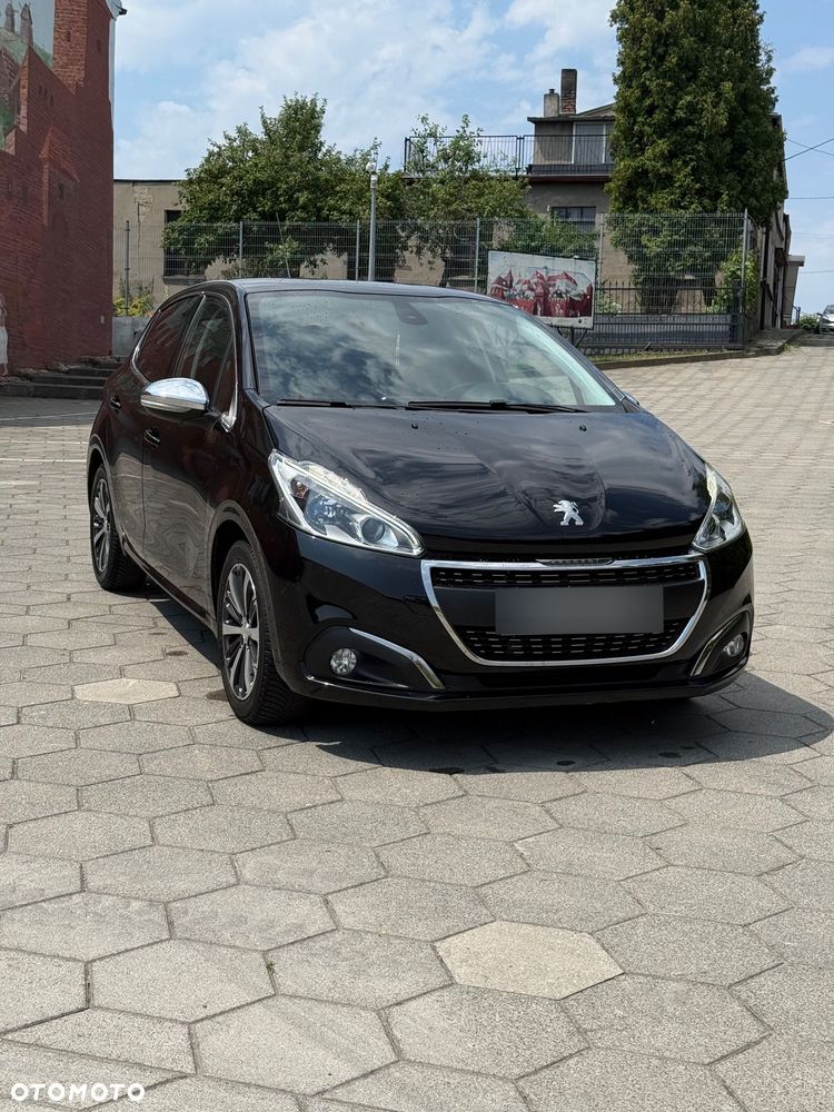 Peugeot 208 PureTech 82 Allure - 2