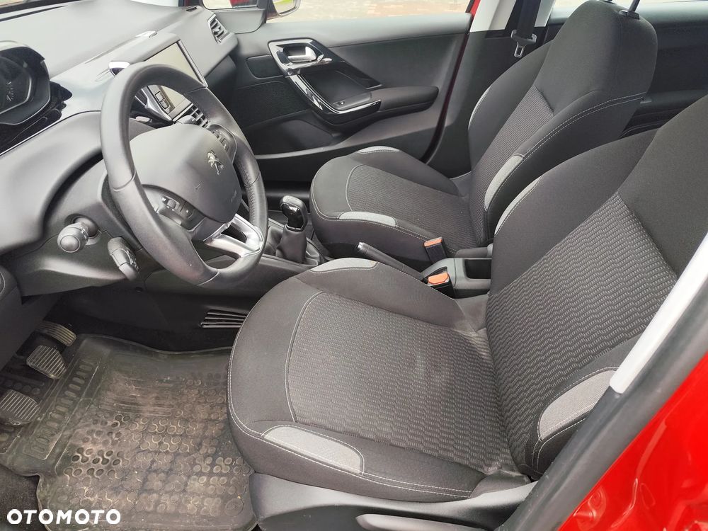Peugeot 208 1.2 PureTech Active - 9
