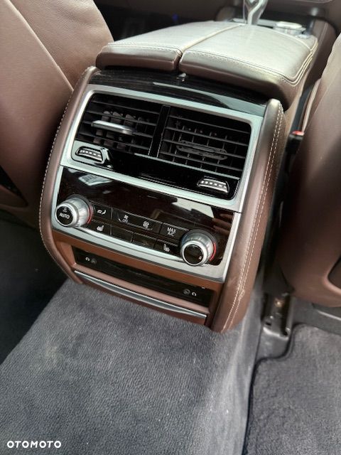 BMW Seria 7 740Ld xDrive - 11