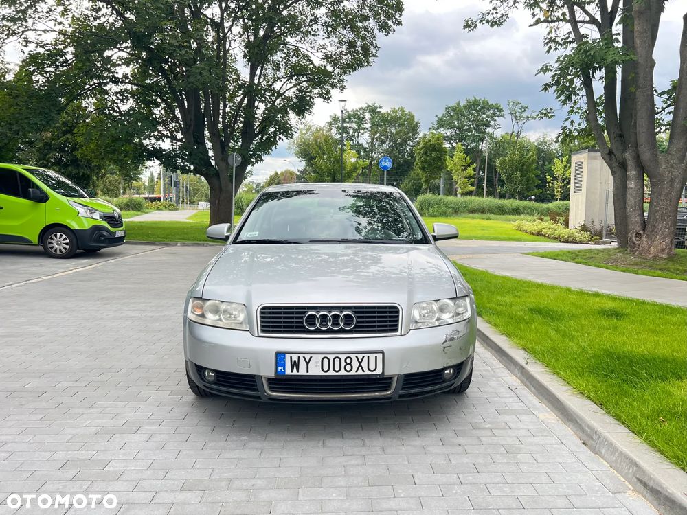 Audi A4 - 1