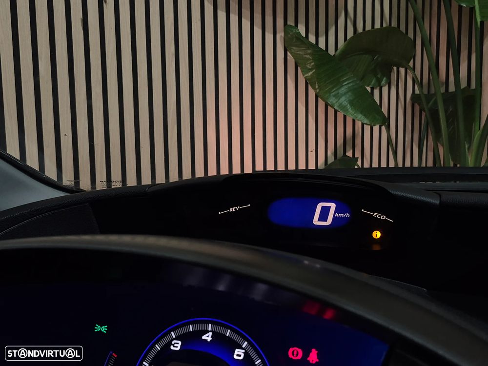 Honda Civic 1.8 Executive - 14