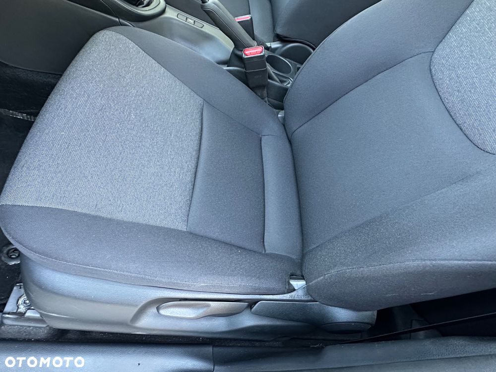 Toyota Yaris 1.0 Active - 22