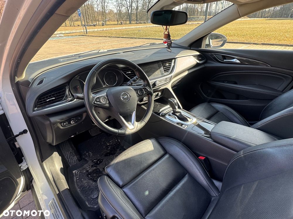 Opel Insignia 1.5 T Exclusive S&S - 10