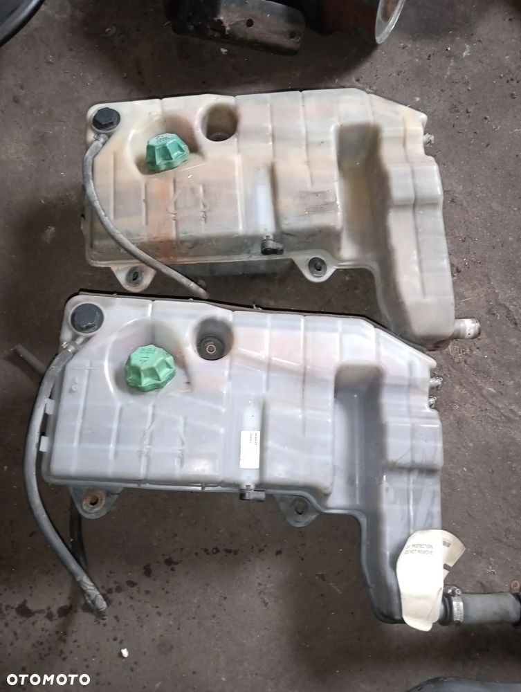 Zbiorniczek wyrownawczy plynu wody stralis iveco 41215631 - 3