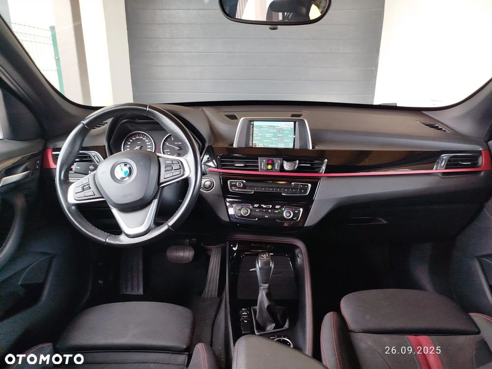BMW X1 sDrive18d xLine - 8