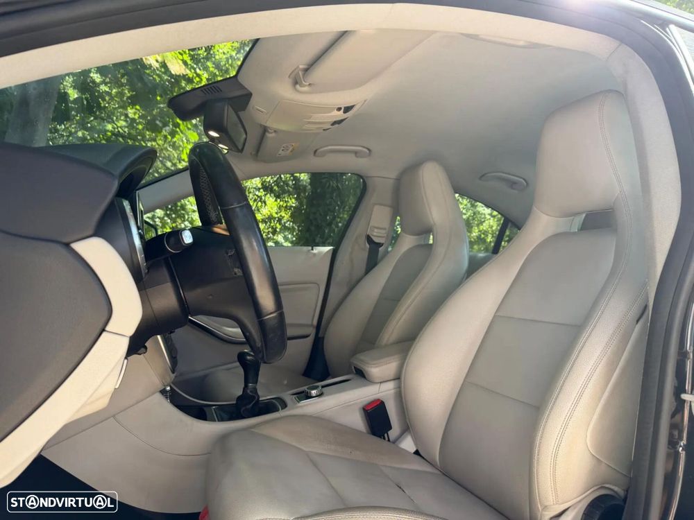 Mercedes-Benz CLA 200 CDI AMG Line — fotografia 32