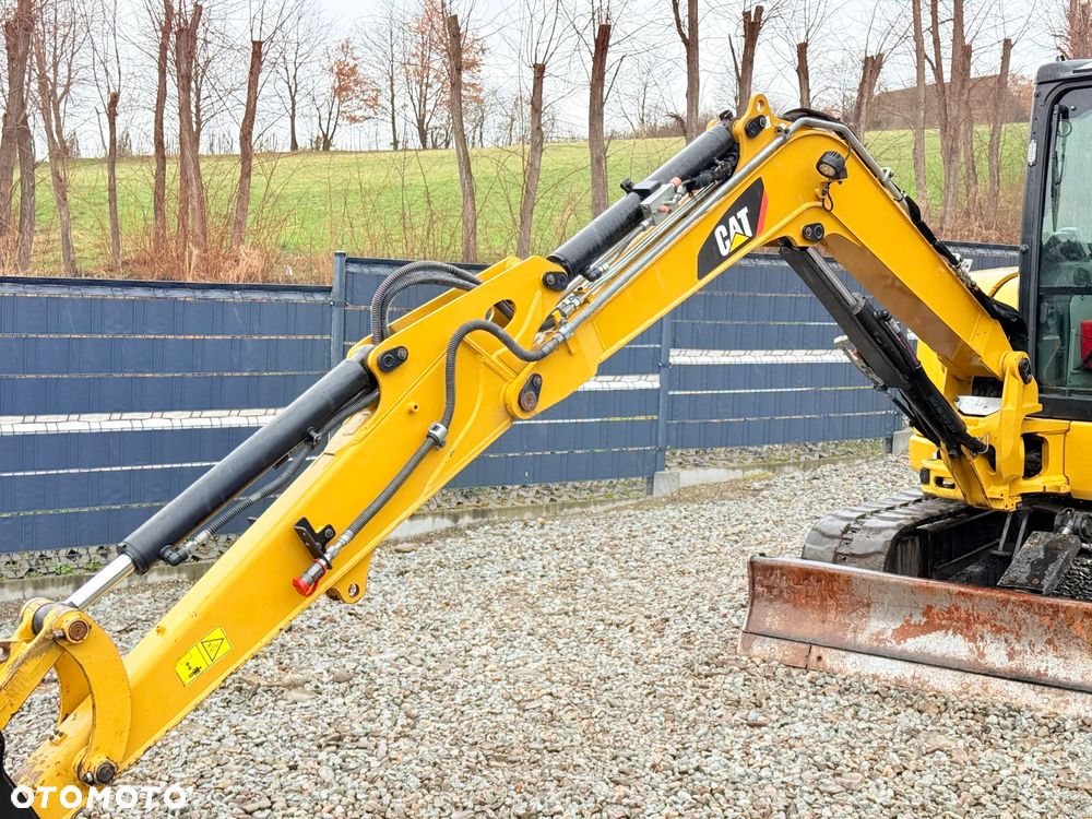 Caterpillar * Sprowadzona  * CAT 305.5 E CR  * Minikoparka  * Caterpillar - 16