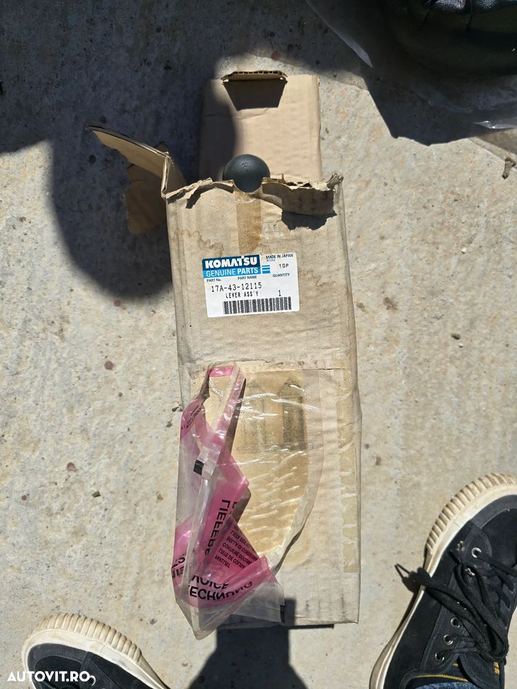 Joystick NOU Control Directie si Transmisie Komatsu D155AX - Cod 17A-43-12115 - 2