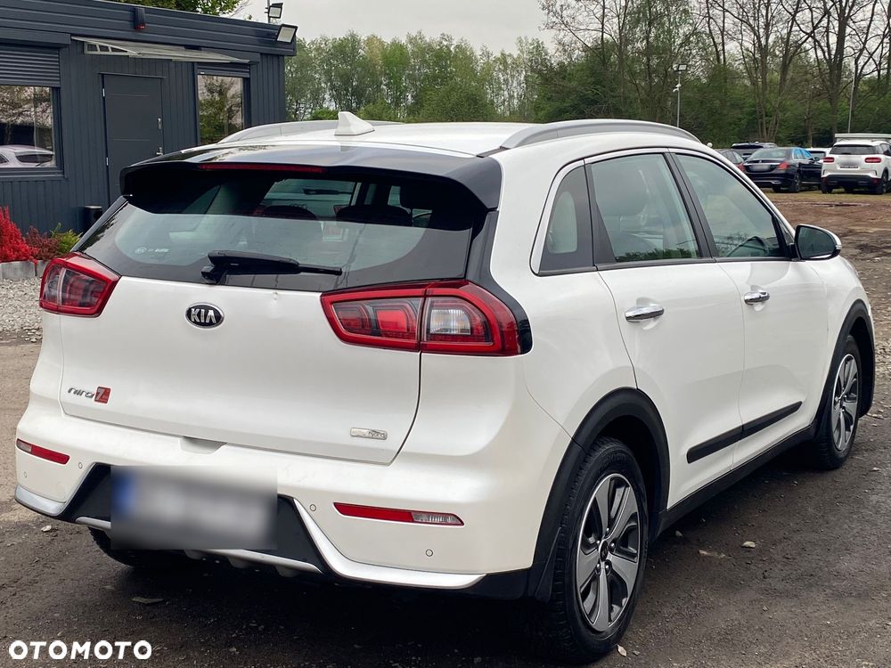 Kia Niro 1.6 GDI Hybrid L - 13