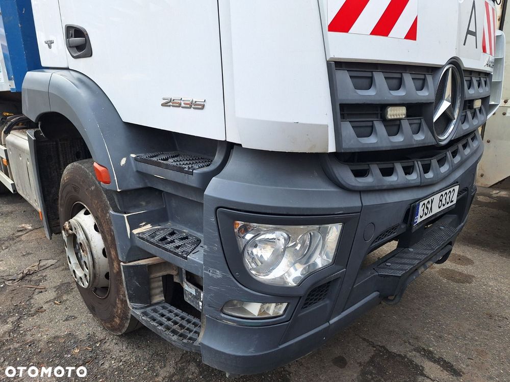 Versalift Arocs 2535 6X2 - 33