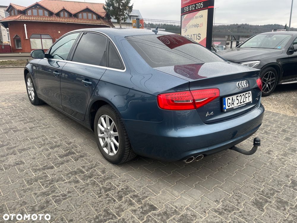 Audi A4 Limousine - 5