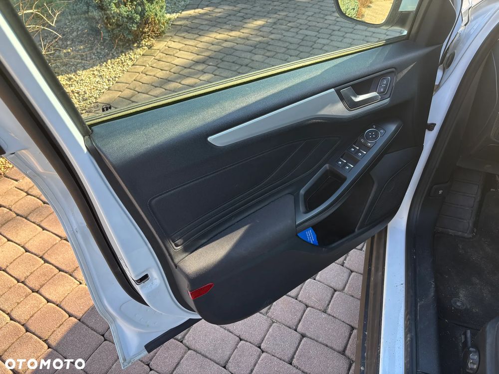 Ford Focus 1.0 EcoBoost Start-Stopp-System COOL&CONNECT - 9
