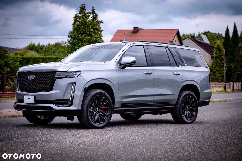 Cadillac Escalade - 4