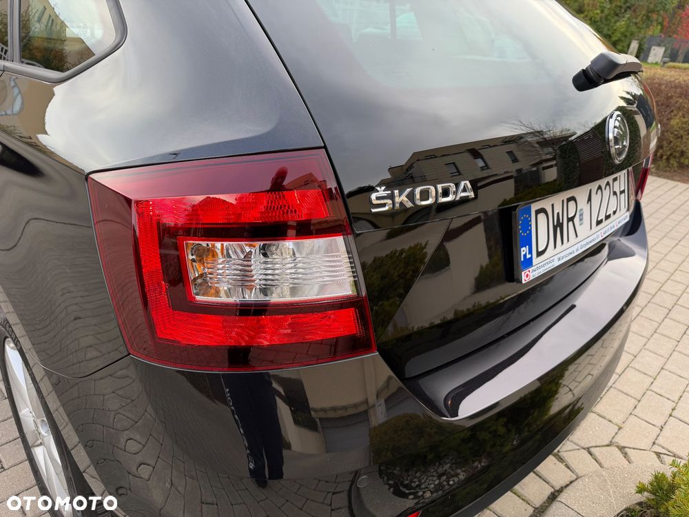 Skoda RAPID 1.4 TSI Ambition Max DSG - 14