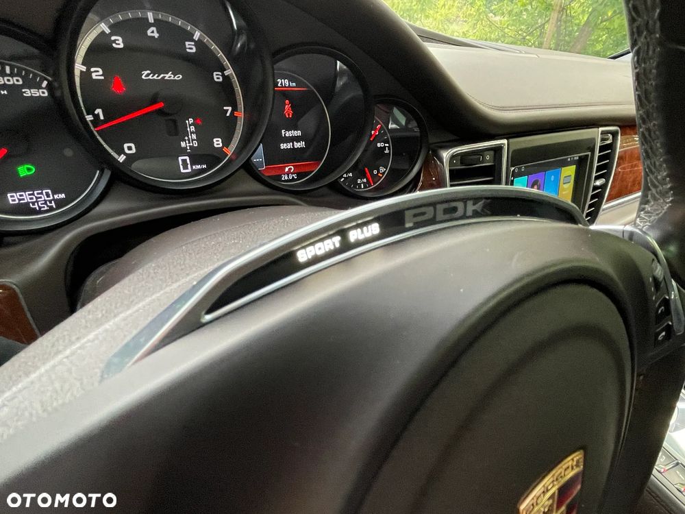 Porsche Panamera Turbo Executive PDK - 11