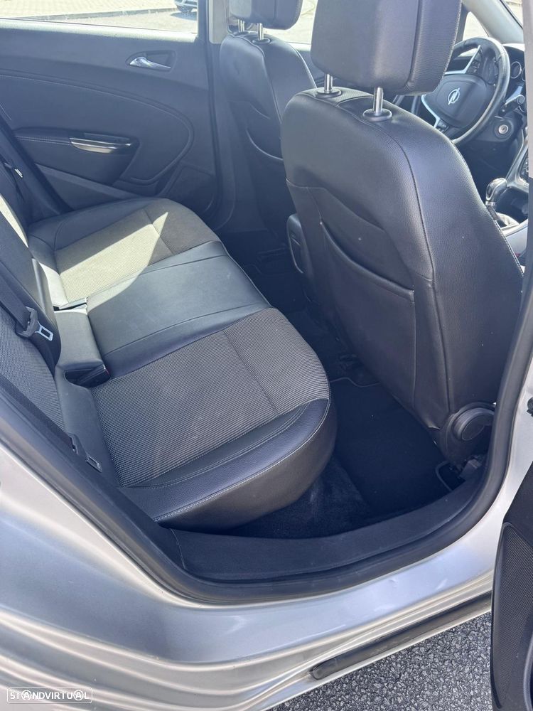 Opel Astra 1.7 CDTI Cosmo - 13