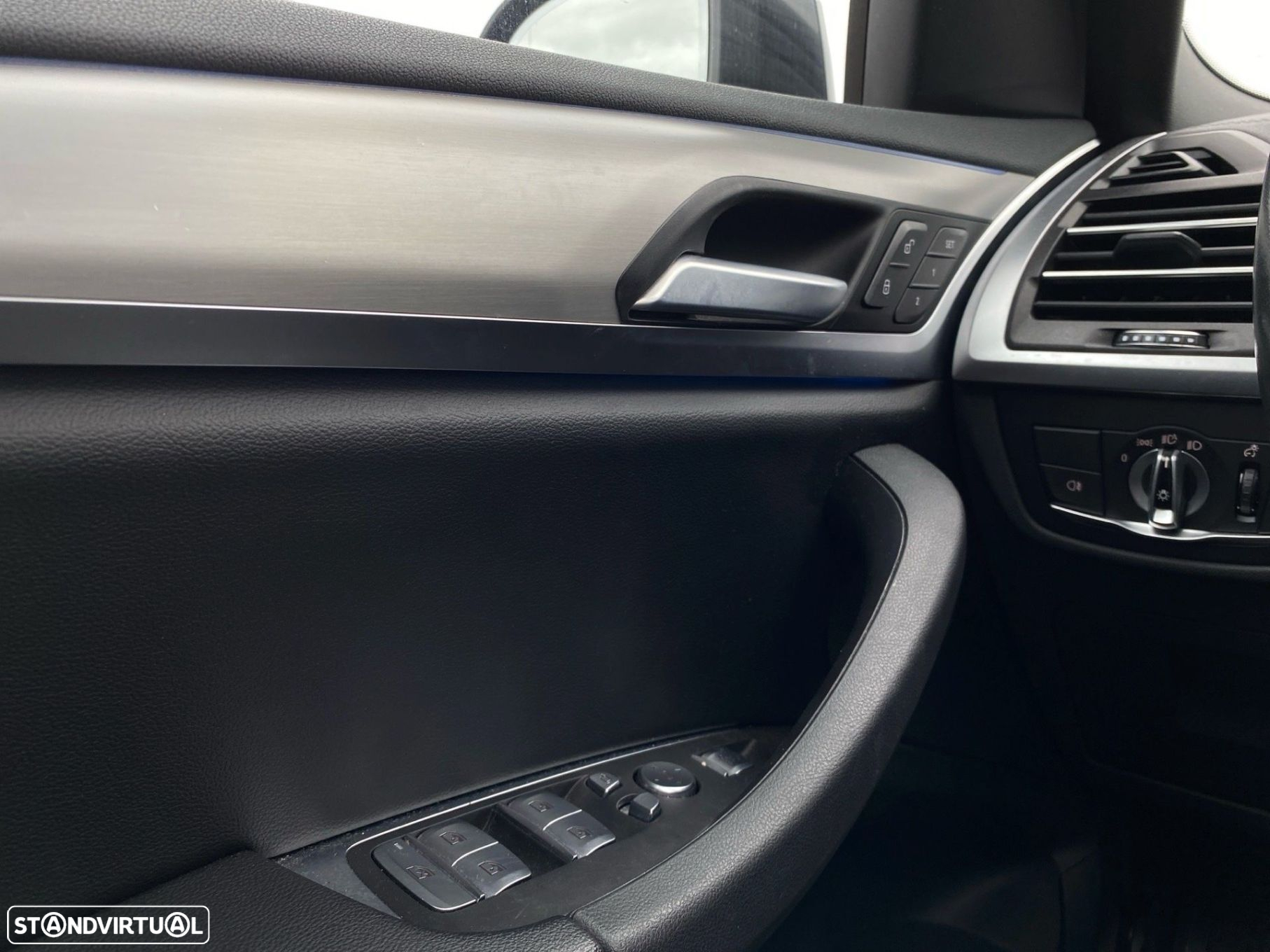 BMW iX3 M Sport Inspiring - 16