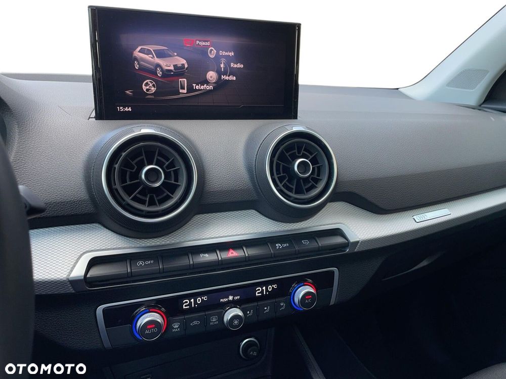 Audi Q2 35 TFSI Advanced S tronic - 16
