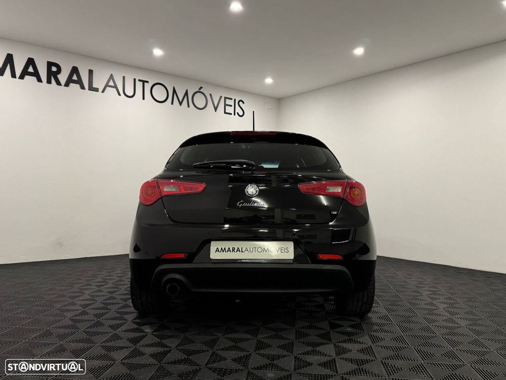 Alfa Romeo Giulietta 1.6 JTDm Distinctive - 5