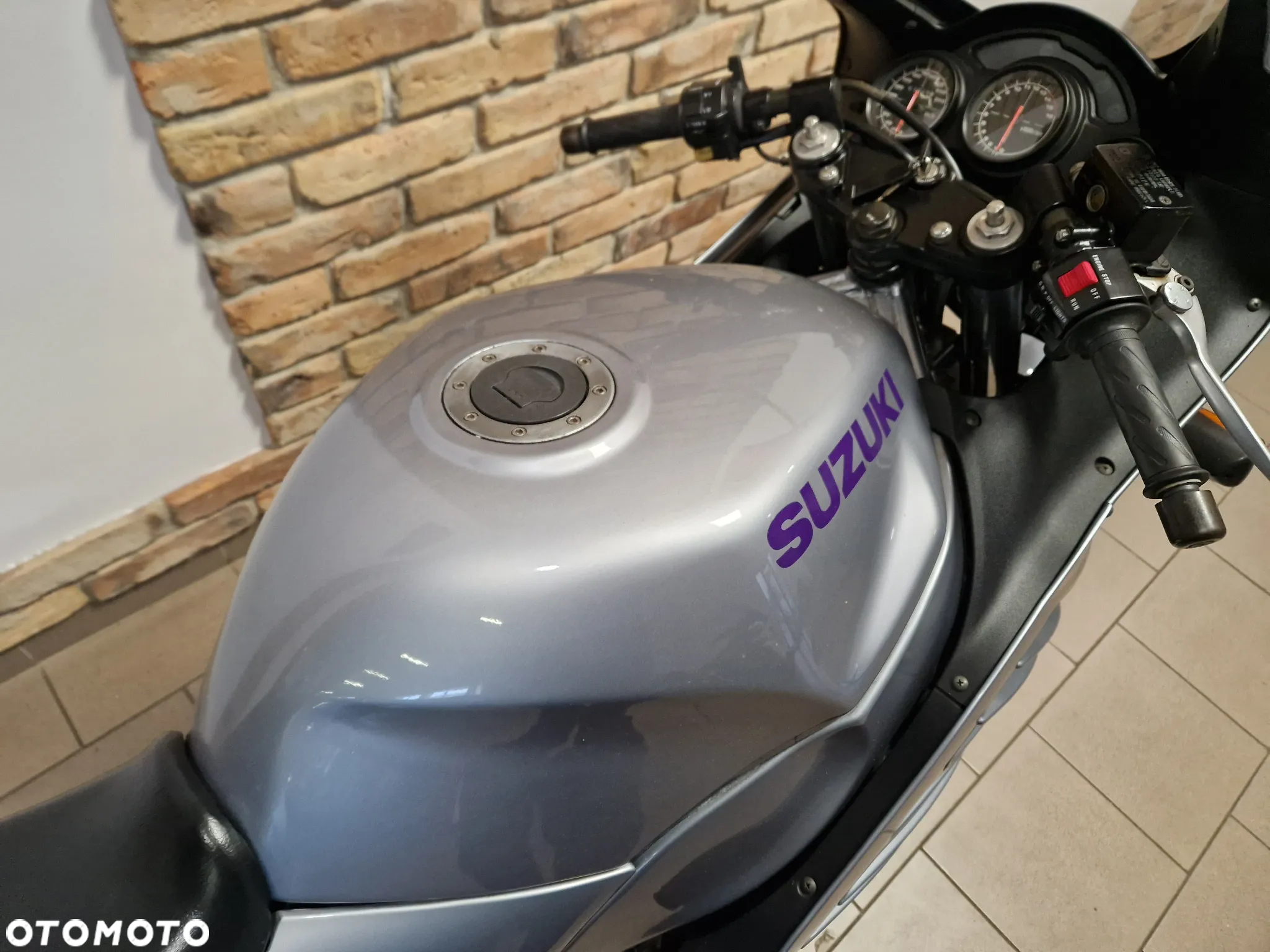 Suzuki RF - 20