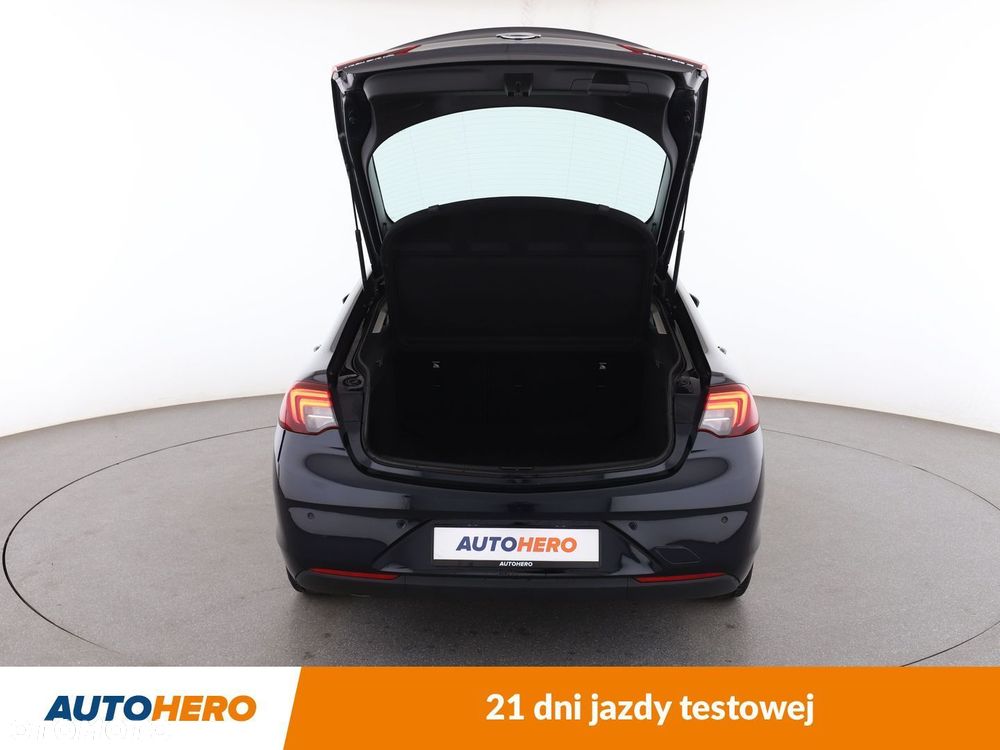 Opel Insignia - 16