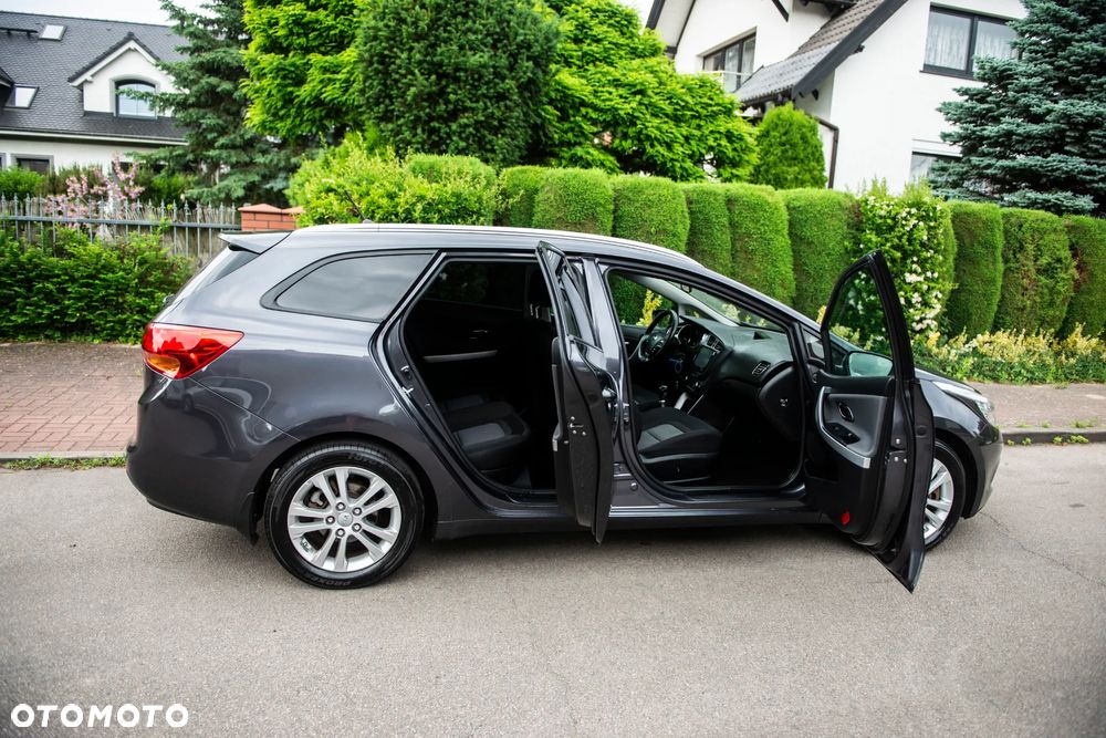 Kia Ceed 1.6 GDI ISG Vision - 8