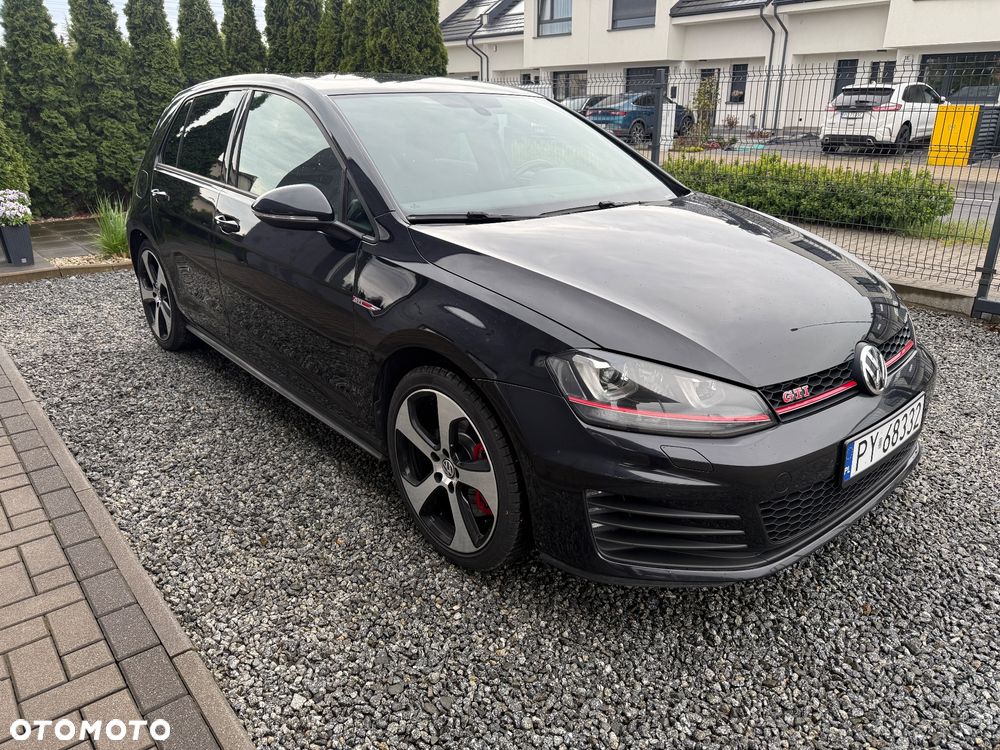 Volkswagen Golf 2.0 TSI BMT GTI Performance - 2