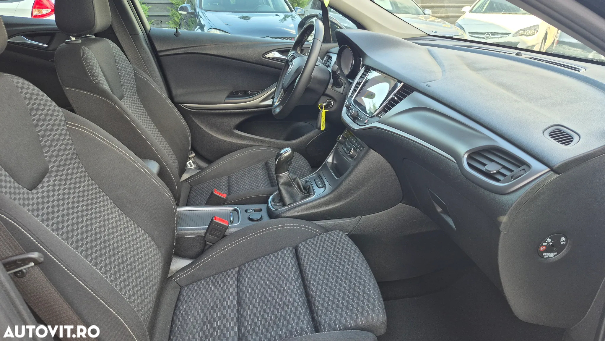 Opel Astra 1.6 CDTI ECOTEC Start/Stop Cosmo - 10