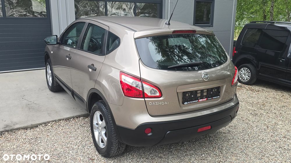 Nissan Qashqai 1.6 Visia - 6