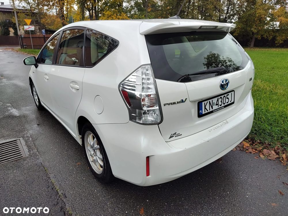 Toyota Prius - 4