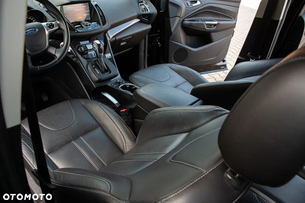Ford Kuga - 24