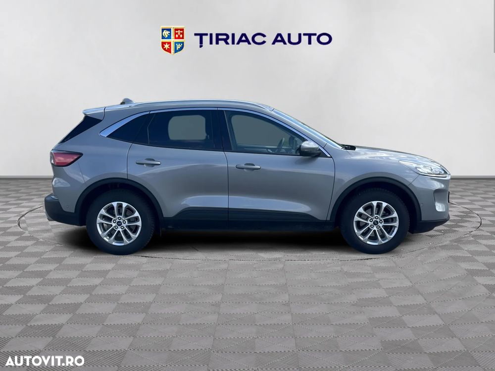Ford Kuga - 8