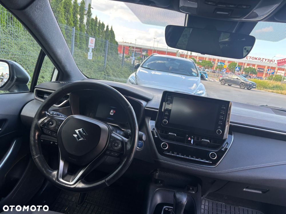 Suzuki Swace 1.8 Hybrid Premium Plus CVT - 21