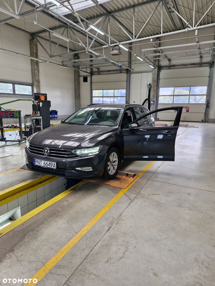 Volkswagen Passat 2.0 TDI BMT Comfortline - 20
