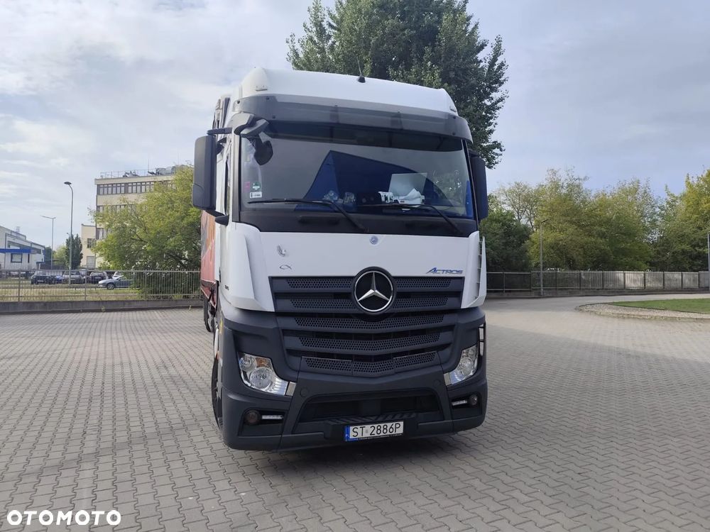 Mercedes-Benz ACTROS - 1