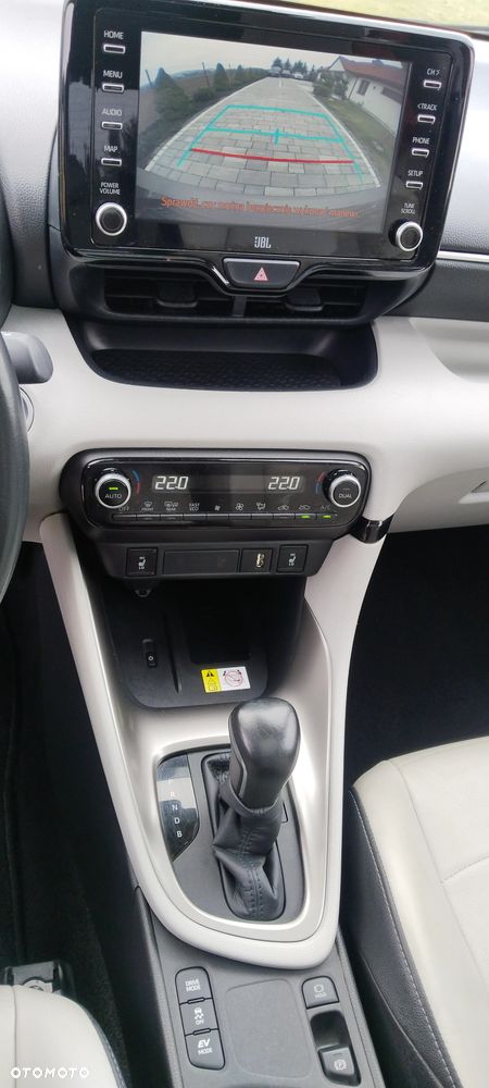 Toyota Yaris Hybrid 1.5 Executive - 16