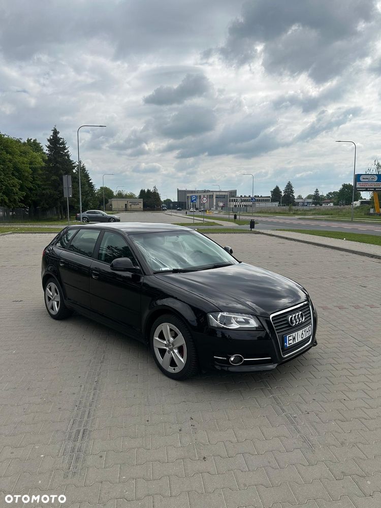 Audi A3 Sportback 1.6 TDI DPF Ambiente - 6