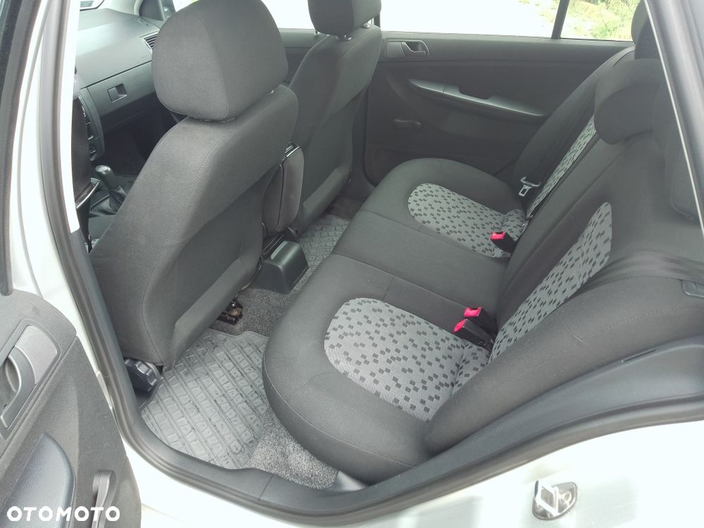 Skoda Fabia - 6